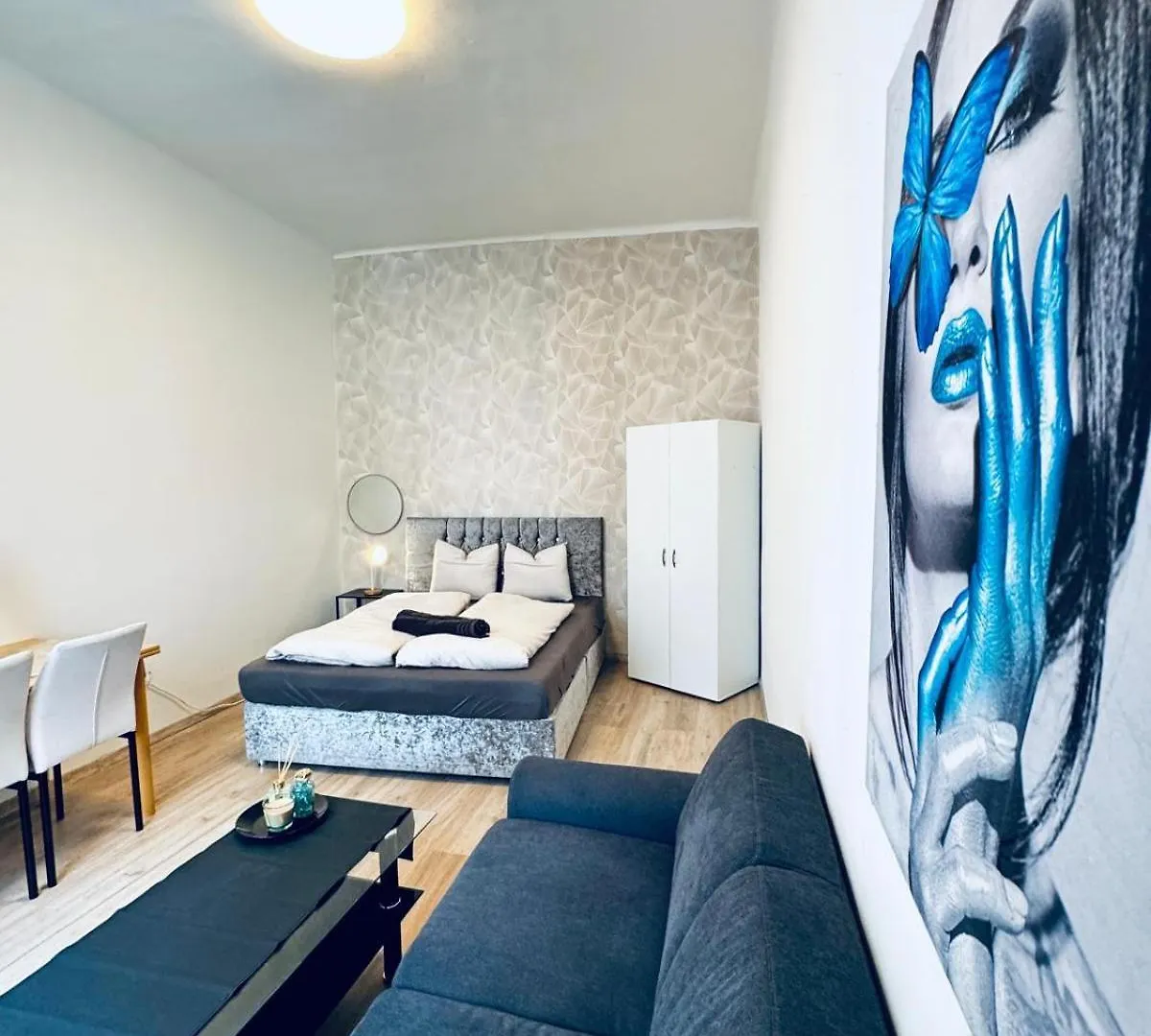 Lovely Apartment In Jaegerstrasse Area Js4 Wien