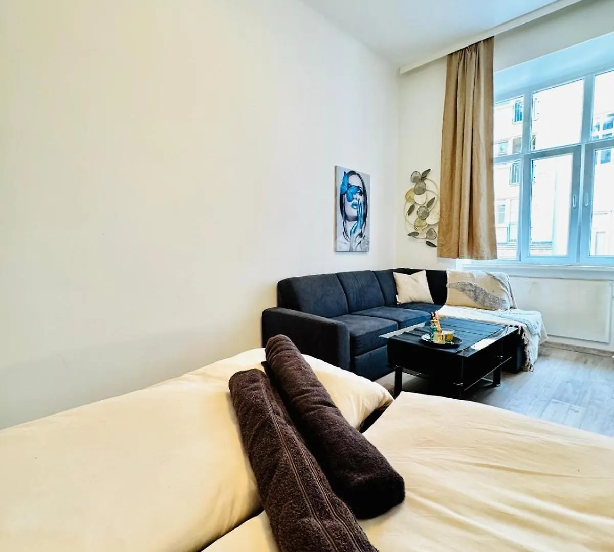 Lovely Apartment In Jaegerstrasse Area Js4 Wien